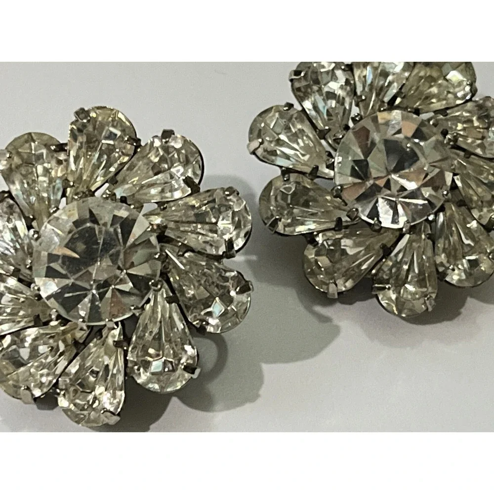 Vintage Rhinestones Clip On Earrings Jewelry Dressy Ice Classic Flowers Circles‎